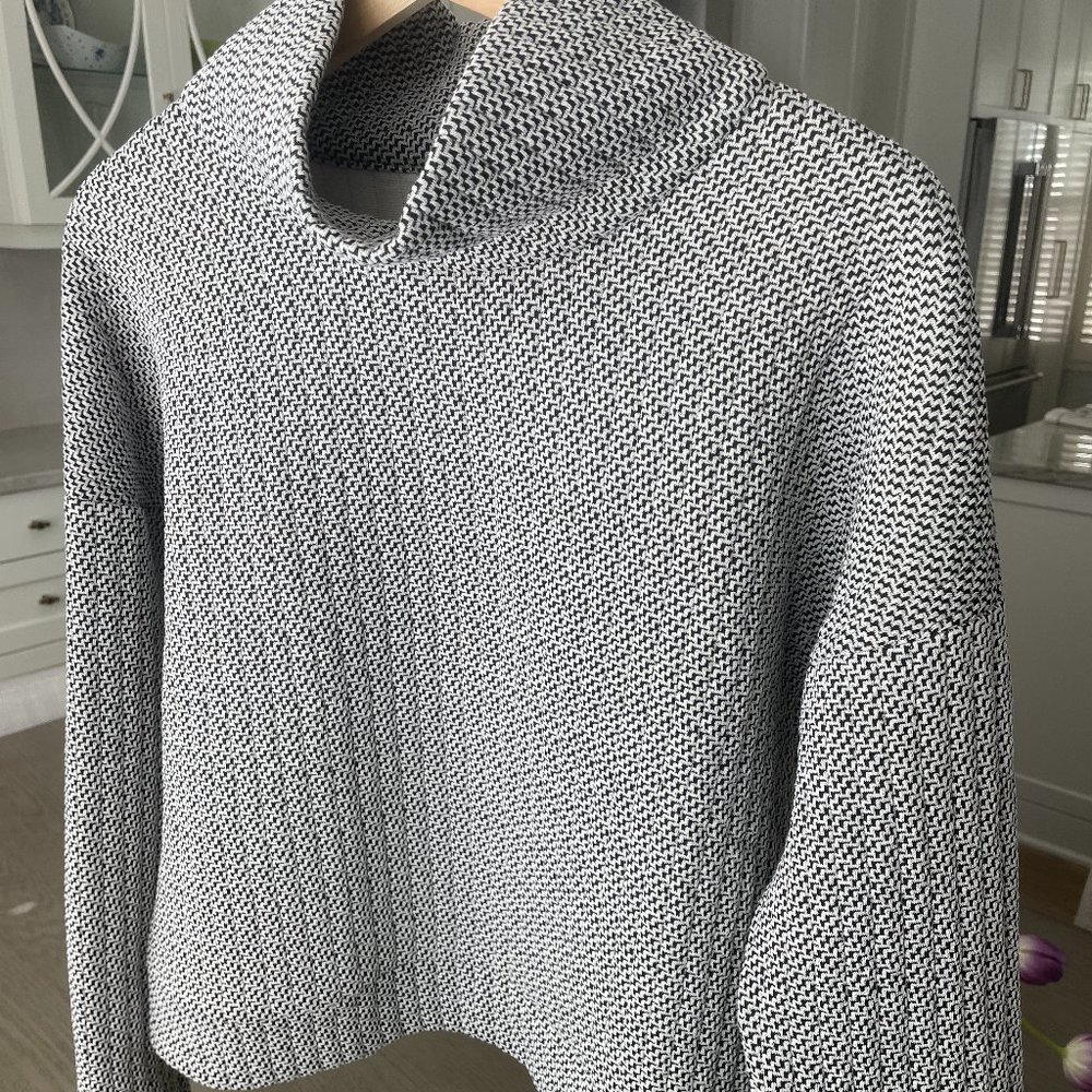 Gap Fit sweatshirt